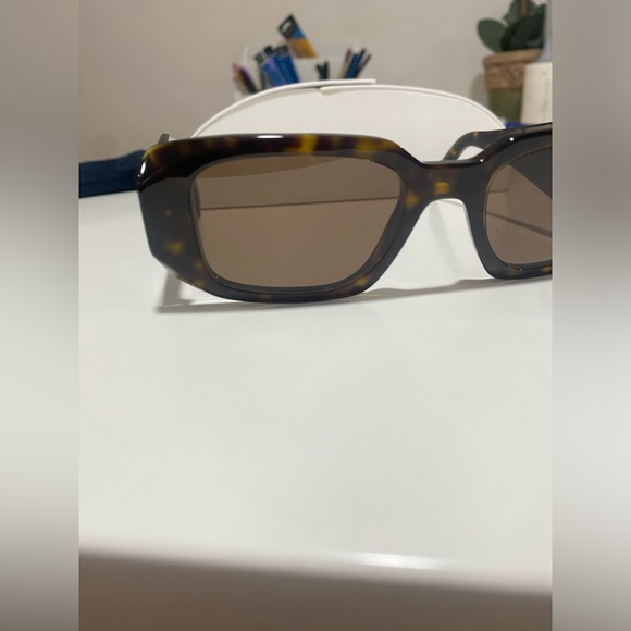 Prada tortoiseshell Scultoreo Narrow Sunglasses in perfect condition! - Picture 5 of 16